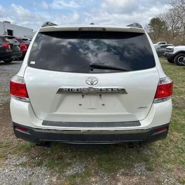 2012 Toyota Highlander SE