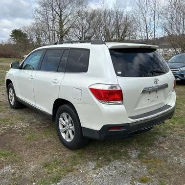 2012 Toyota Highlander SE