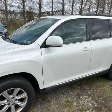 2012 Toyota Highlander SE