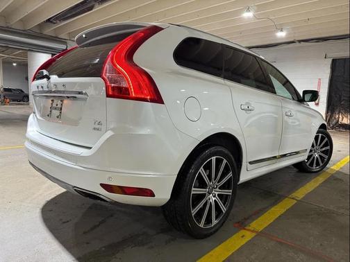 2017 Volvo XC60 T6 Inscription
