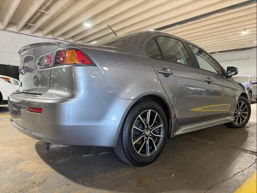 Gray 2016 Mitsubishi Lancer SE