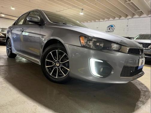 Gray 2016 Mitsubishi Lancer SE