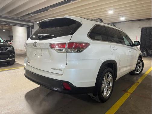 2016 Toyota Highlander Limited
