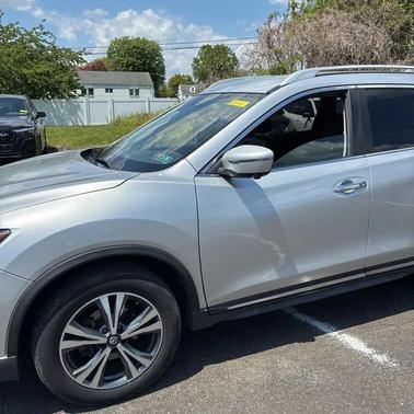 Silver 2018 Nissan Rogue SL