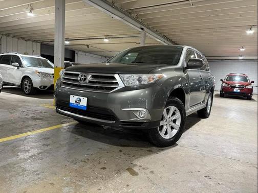 2012 Toyota Highlander SE