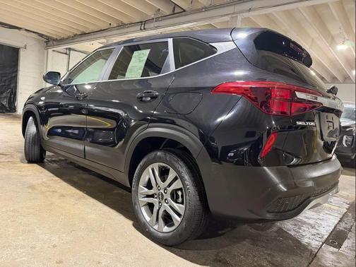 2023 Kia Seltos LX