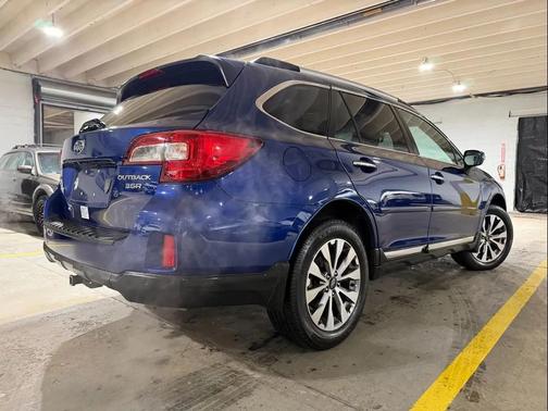 2017 Subaru Outback 3.6R Touring
