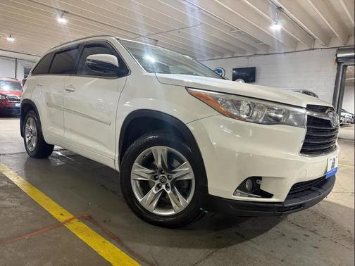 2016 Toyota Highlander Limited Platinum