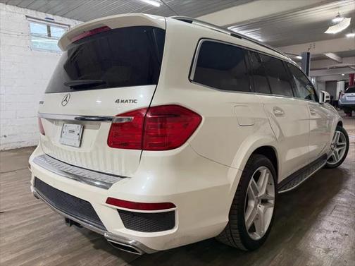 2015 Mercedes-Benz GL-Class GL 550 4MATIC
