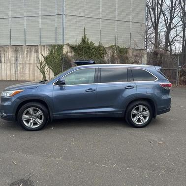 Blue 2016 Toyota Highlander Limited