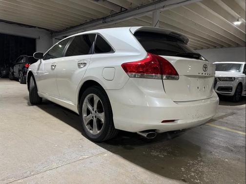 2010 Toyota Venza Base