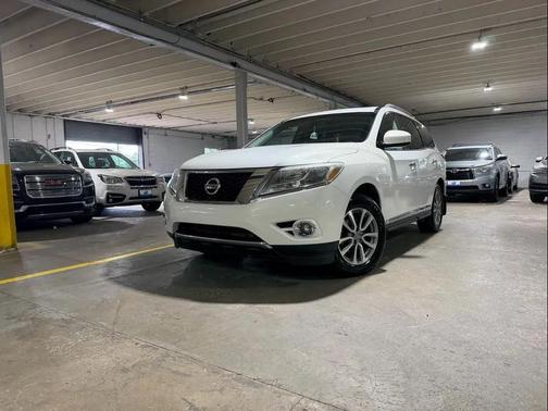 Moonlight White 2014 Nissan Pathfinder SL