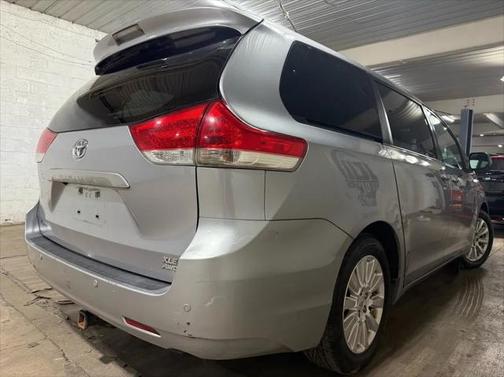 2011 Toyota Sienna Limited