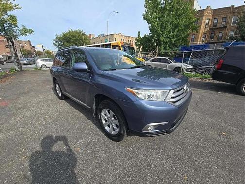 2013 Toyota Highlander SE