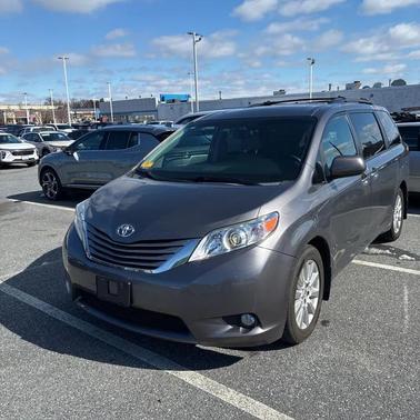 2015 Toyota Sienna XLE Premium