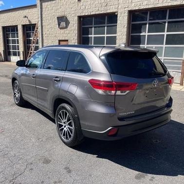 2018 Toyota Highlander SE