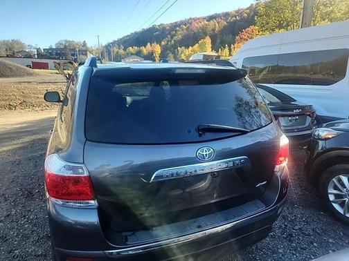 2012 Toyota Highlander SE