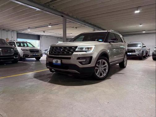 2017 Ford Explorer XLT
