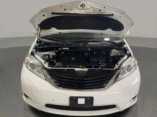 2012 Toyota Sienna LE