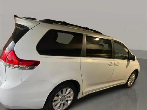 2012 Toyota Sienna LE