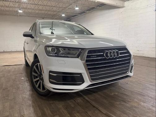 2017 Audi Q7 3.0T Premium