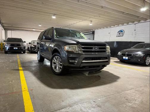 Silver 2015 Ford Expedition Limited