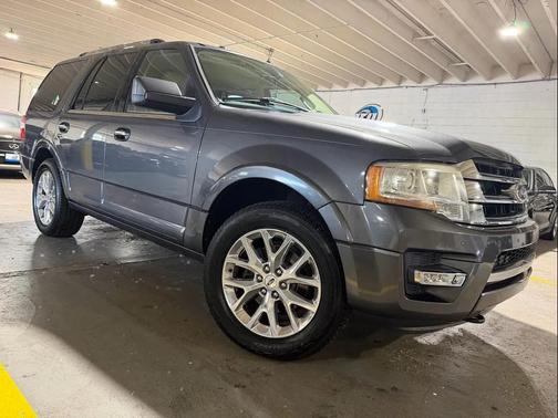 Silver 2015 Ford Expedition Limited