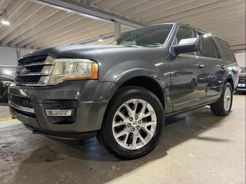 Silver 2015 Ford Expedition Limited