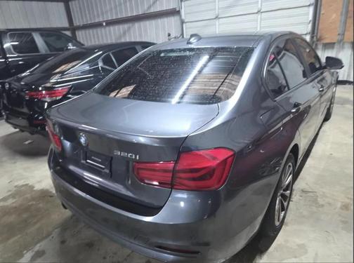Silver 2017 BMW 320 i