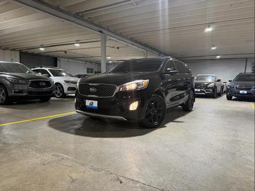 Black 2017 Kia Sorento SX