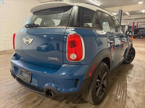2012 MINI Cooper Countryman Base