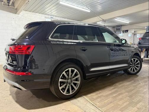 2017 Audi Q7 3.0T Premium