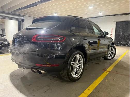 2017 Porsche Macan S