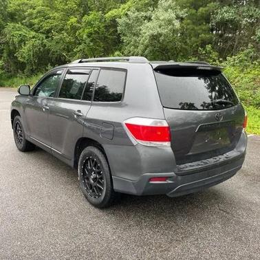 2013 Toyota Highlander SE