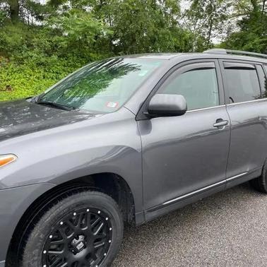 2013 Toyota Highlander SE