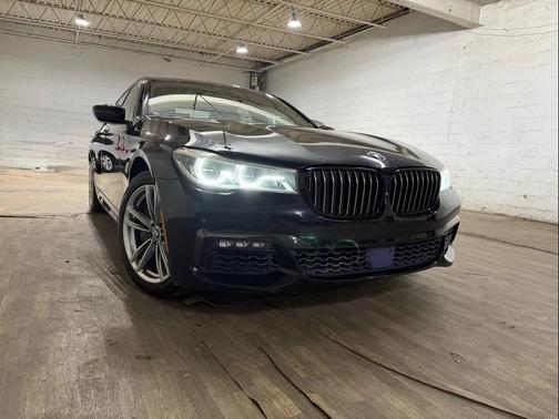 2016 BMW 750 i xDrive