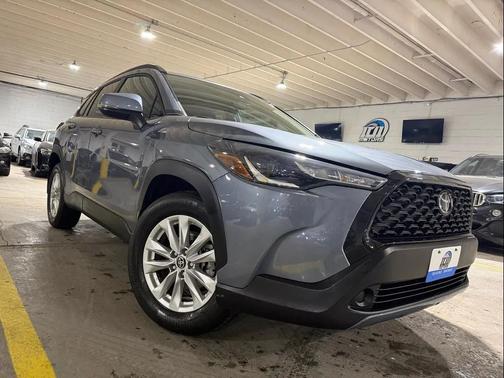 2022 Toyota Corolla Cross LE