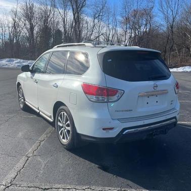 2016 Nissan Pathfinder SL