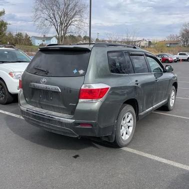 2013 Toyota Highlander SE