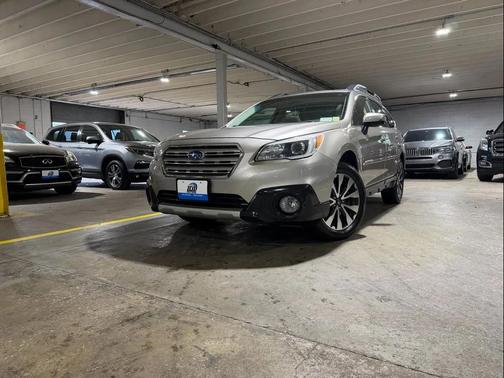 Gray 2017 Subaru Outback 2.5i Limited