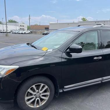 2016 Nissan Pathfinder SL
