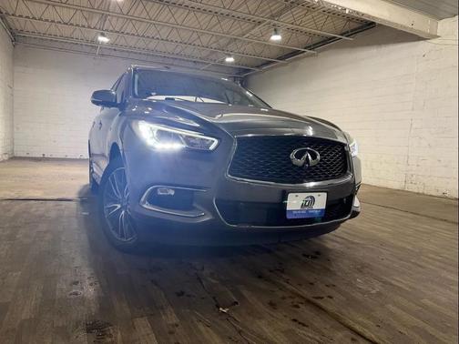 2017 INFINITI QX60 Base