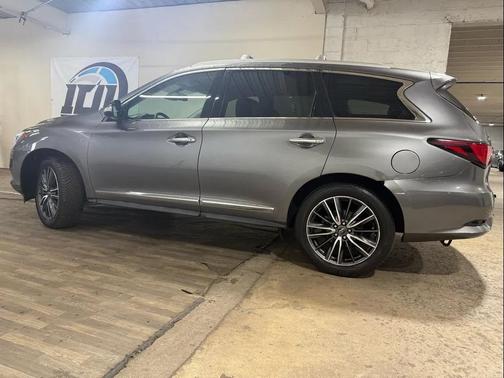 2017 INFINITI QX60 Base