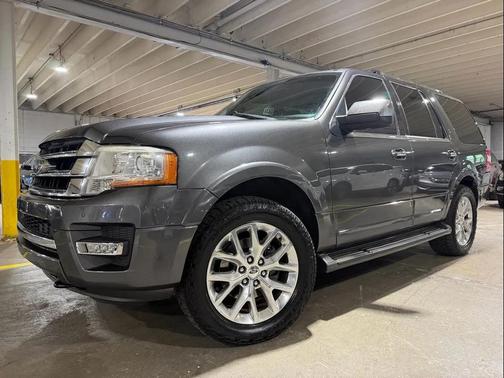 Gray 2017 Ford Expedition Limited