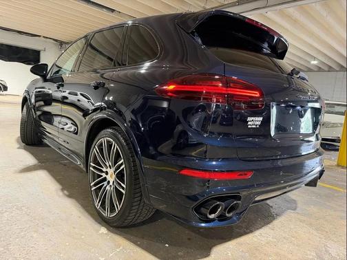 Blue 2016 Porsche Cayenne GTS