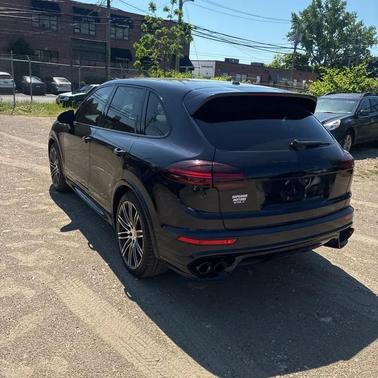 Blue 2016 Porsche Cayenne GTS
