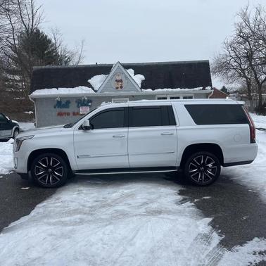 2016 Cadillac Escalade ESV Luxury