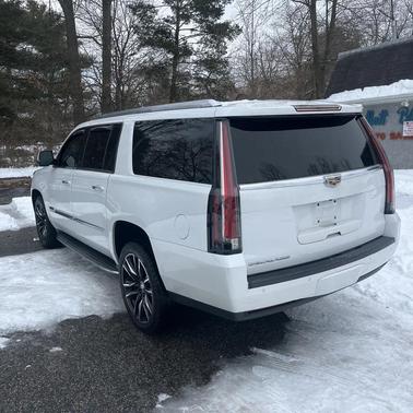 2016 Cadillac Escalade ESV Luxury