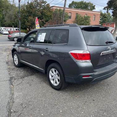 2013 Toyota Highlander SE