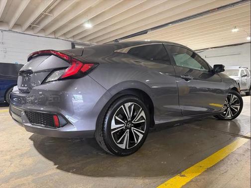 Silver 2018 Honda Civic EX-T